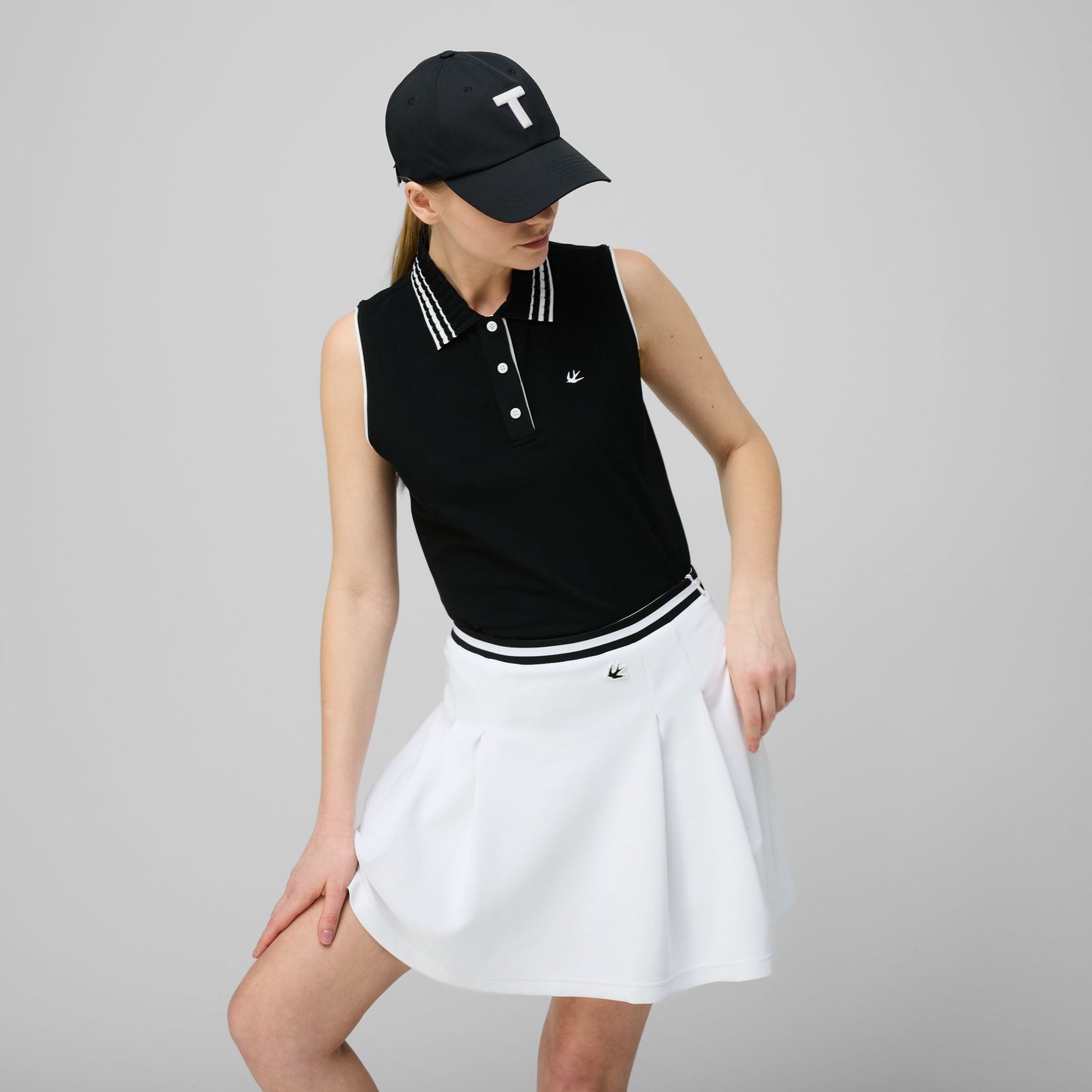 Striped Airloft Pleated Skirt - White/Black