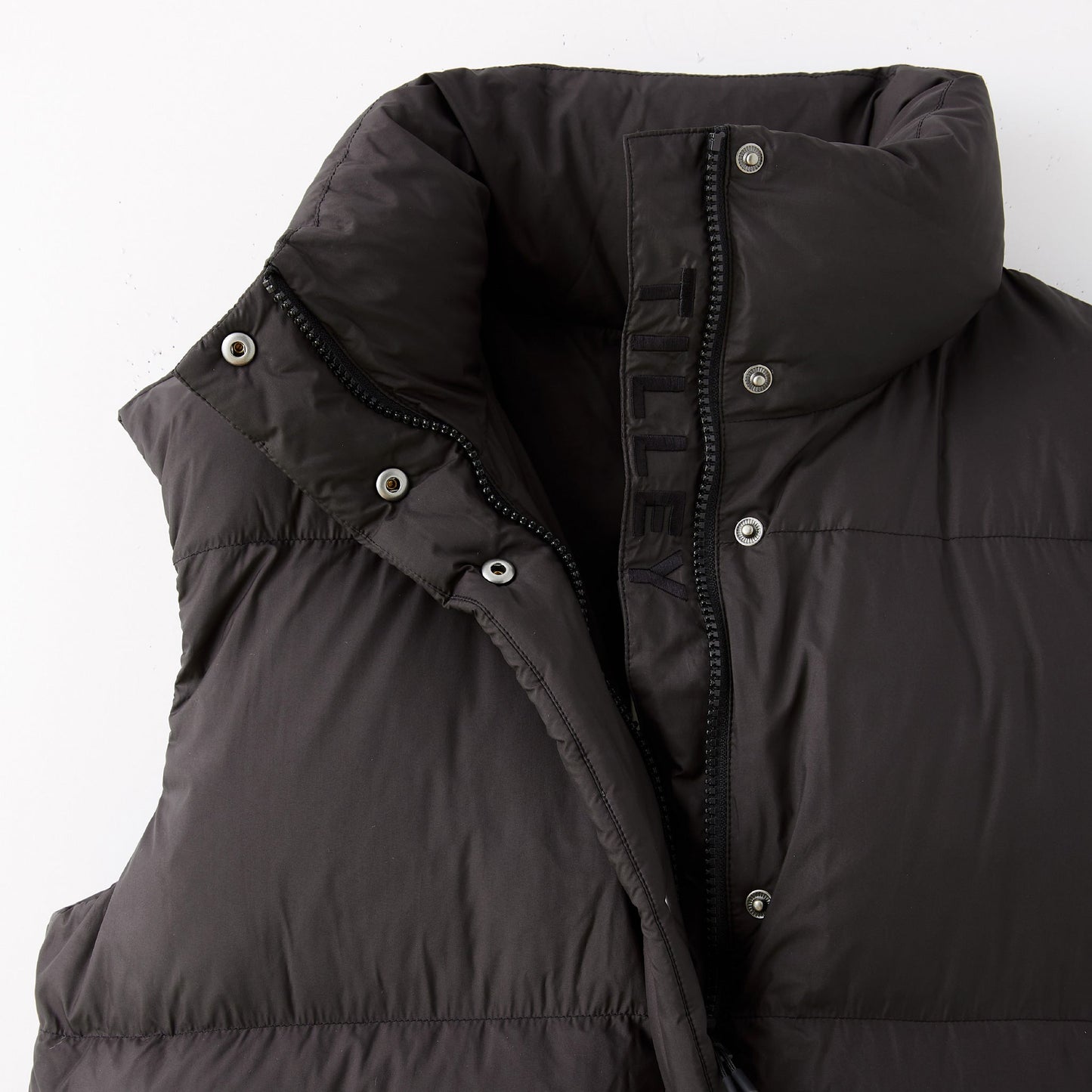 Trail Down Vest - Black