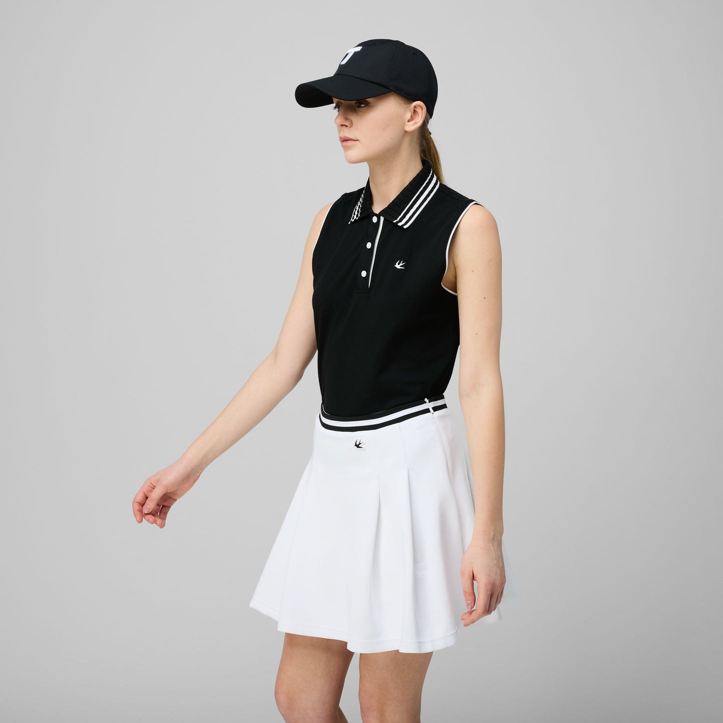 Striped Airloft Pleated Skirt - White/Black